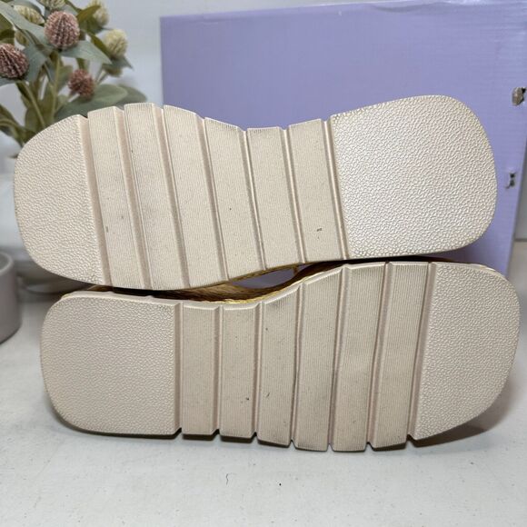 Madden Girl Vault Raffia Wedge Espadrille Sandals Cream Women's 8.5M Cushioned - Picture 10 of 13